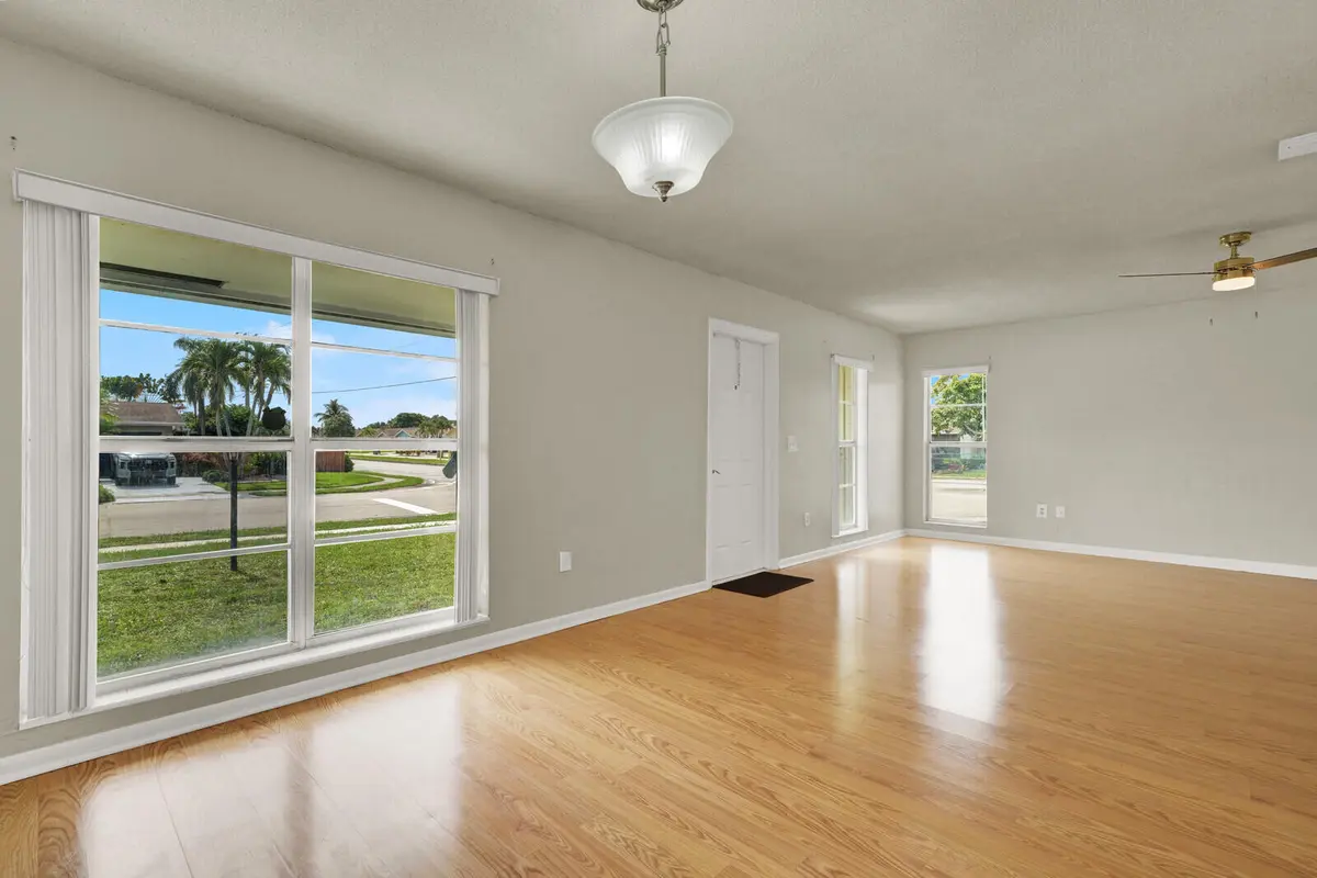10_Image_10_mls at 22229 SW 65TH Terrace, Boca Raton