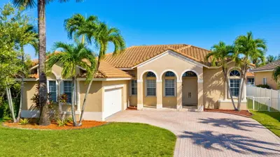 16483 NW 12th Street, Pembroke Pines – sold