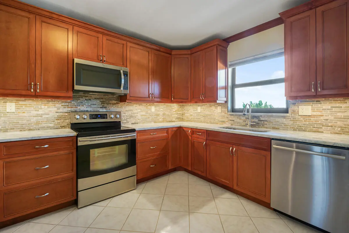 Spacious Kitchen at 300 N Hwy A1A F-306, Jupiter