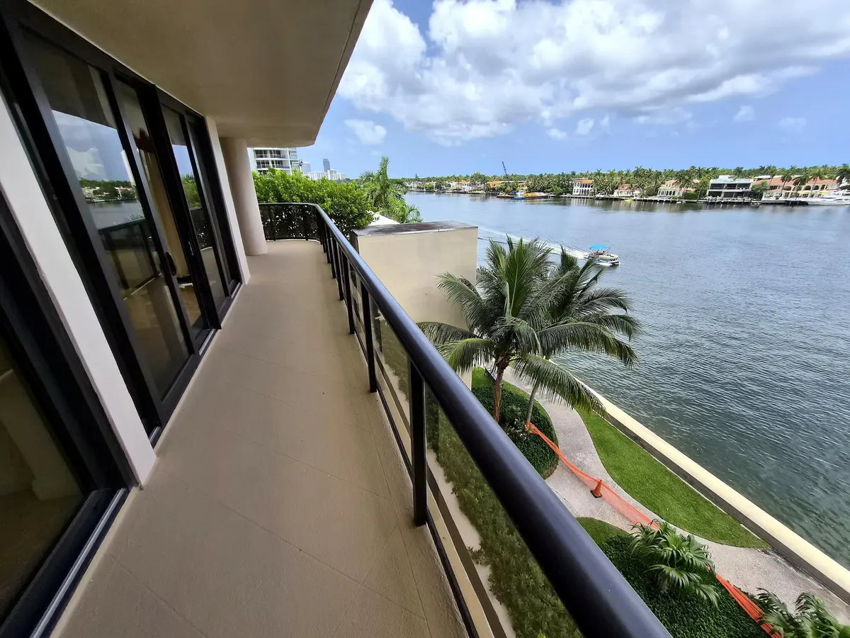20260709_141346 at 19667 Turnberry Way 4J, Aventura