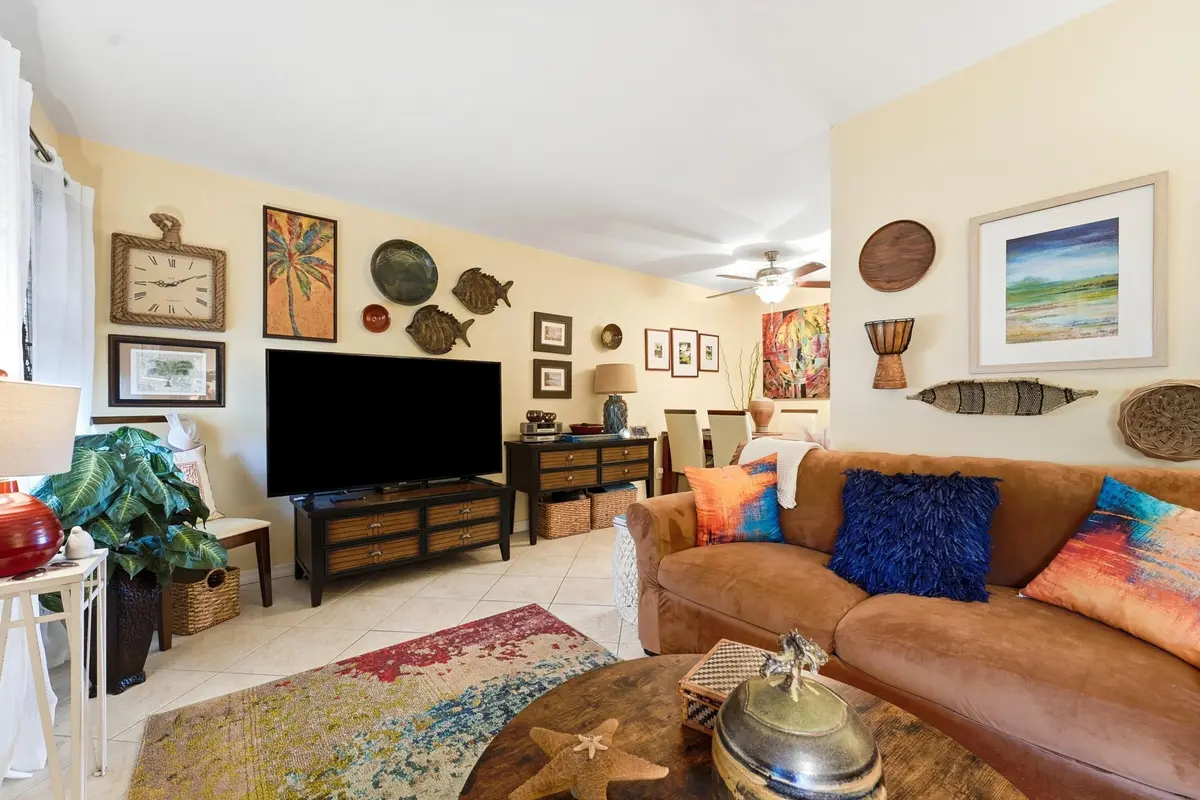 07_dsc08852 at 31 Pine Arbor Lane Unit 204, Vero Beach