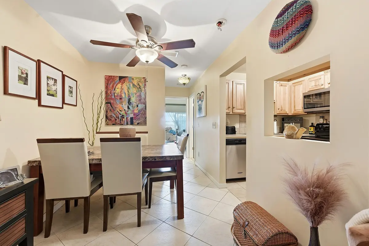 08_dsc08862 at 31 Pine Arbor Lane Unit 204, Vero Beach