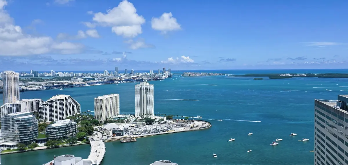 20260418_141753-2 at 951 Brickell Avenue 4308, Miami