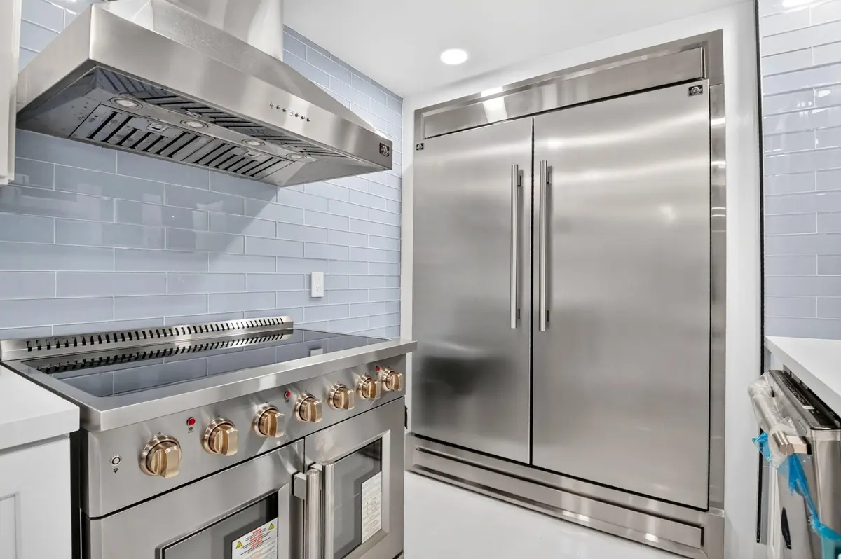 Kitchen at 5600 N Flagler Drive Unit 207, West Palm Beach
