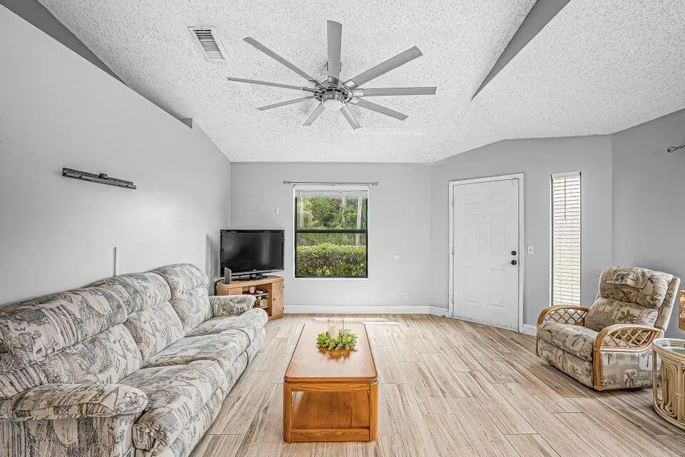 2826 stoneway 4 at 2826 Stoneway Lane A, Fort Pierce