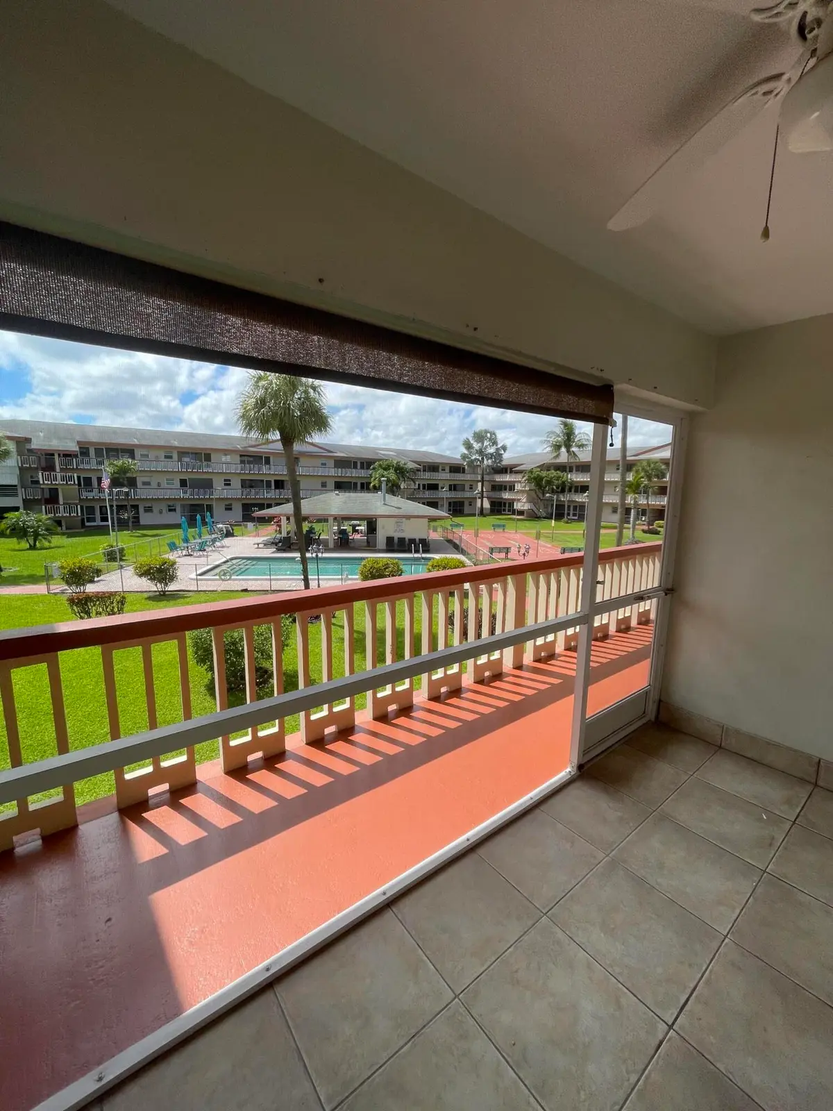 patio at 5300 WASHINGTON Street P234, Hollywood