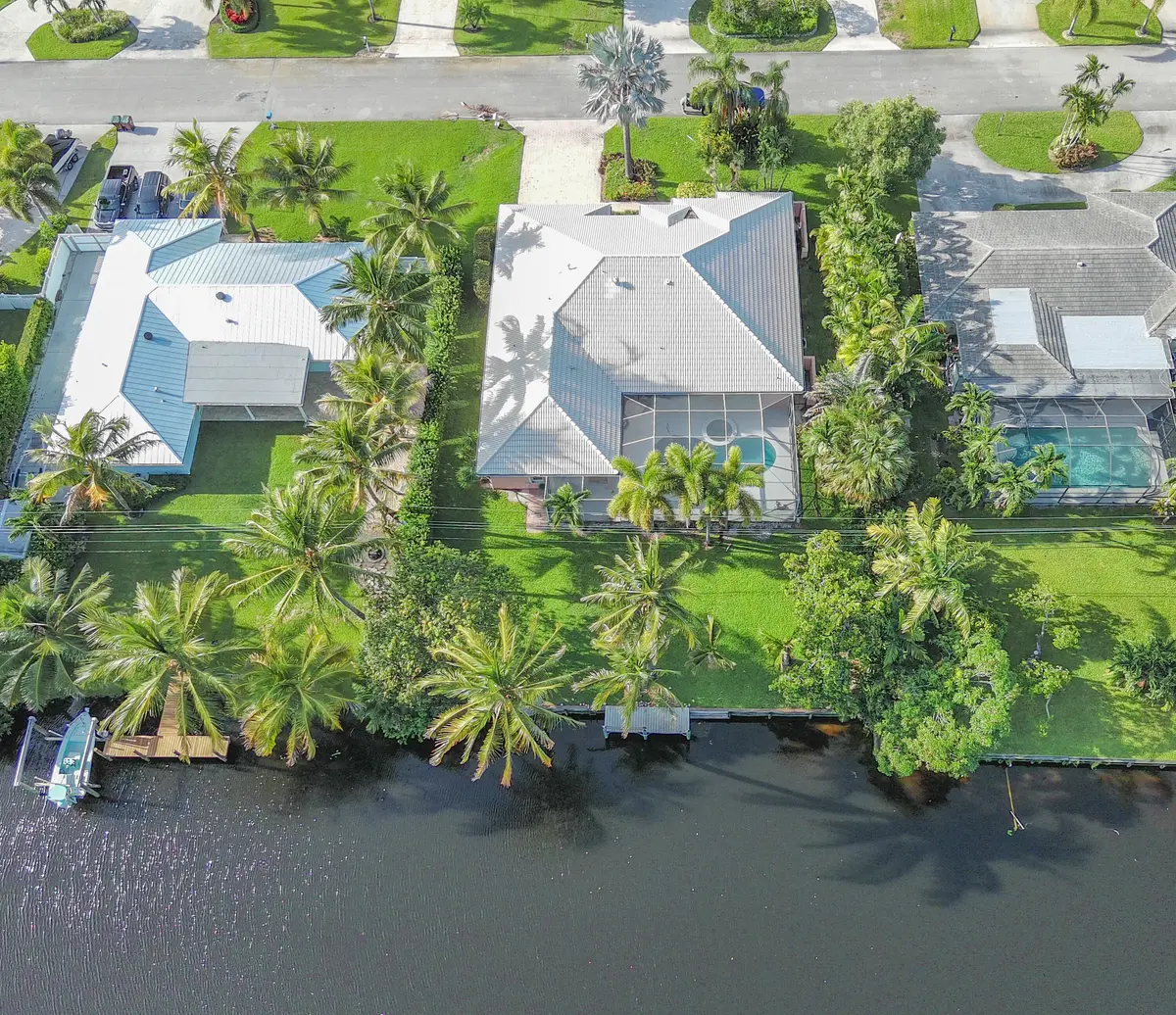 MAX_0178 at 1870 Mediterranean Road, Lake Clarke Shores
