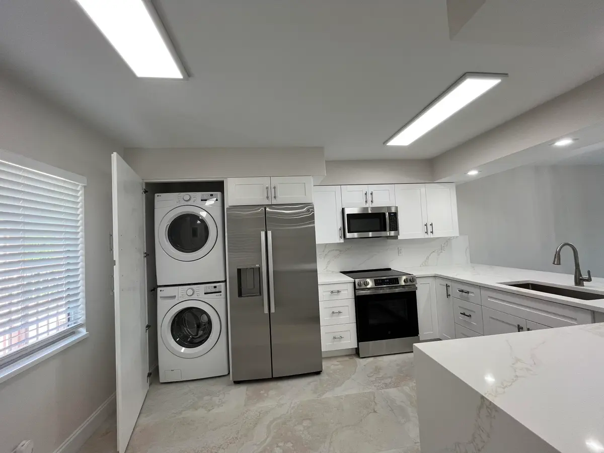 Washer / dryer at 7321 Amberly Lane 302, Delray Beach
