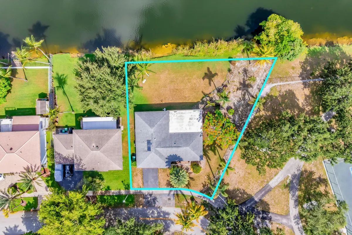 Outline at 5523 SW 116TH Avenue, Cooper City