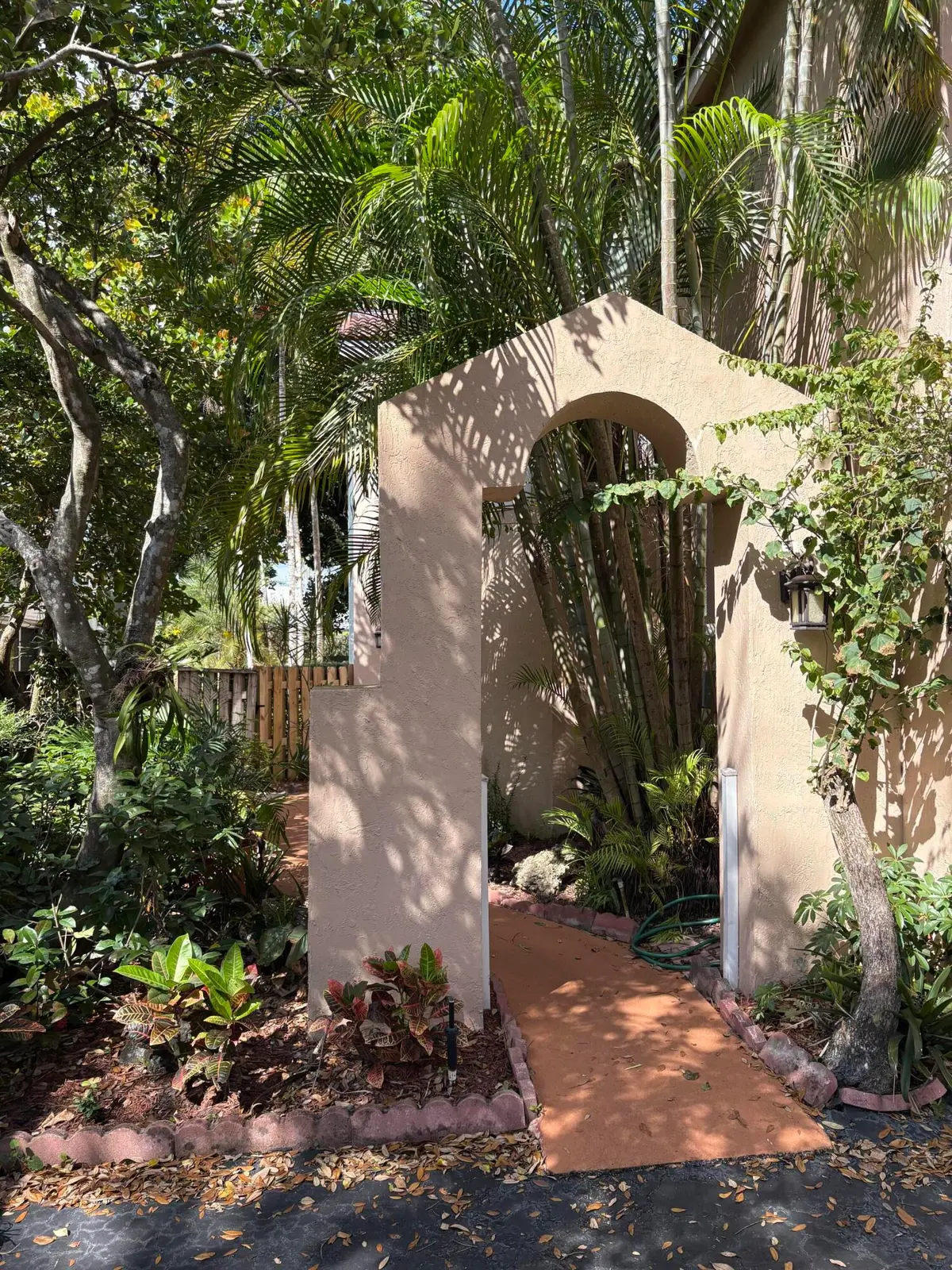 ACE74BC0-A46F-48C0-A2B3-3FCED0F057DB at 10019 NW 5 Street, Plantation