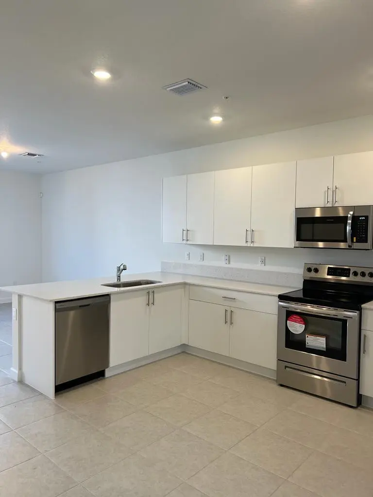 Photo 3 at 237 SW 159TH Way, Pembroke Pines