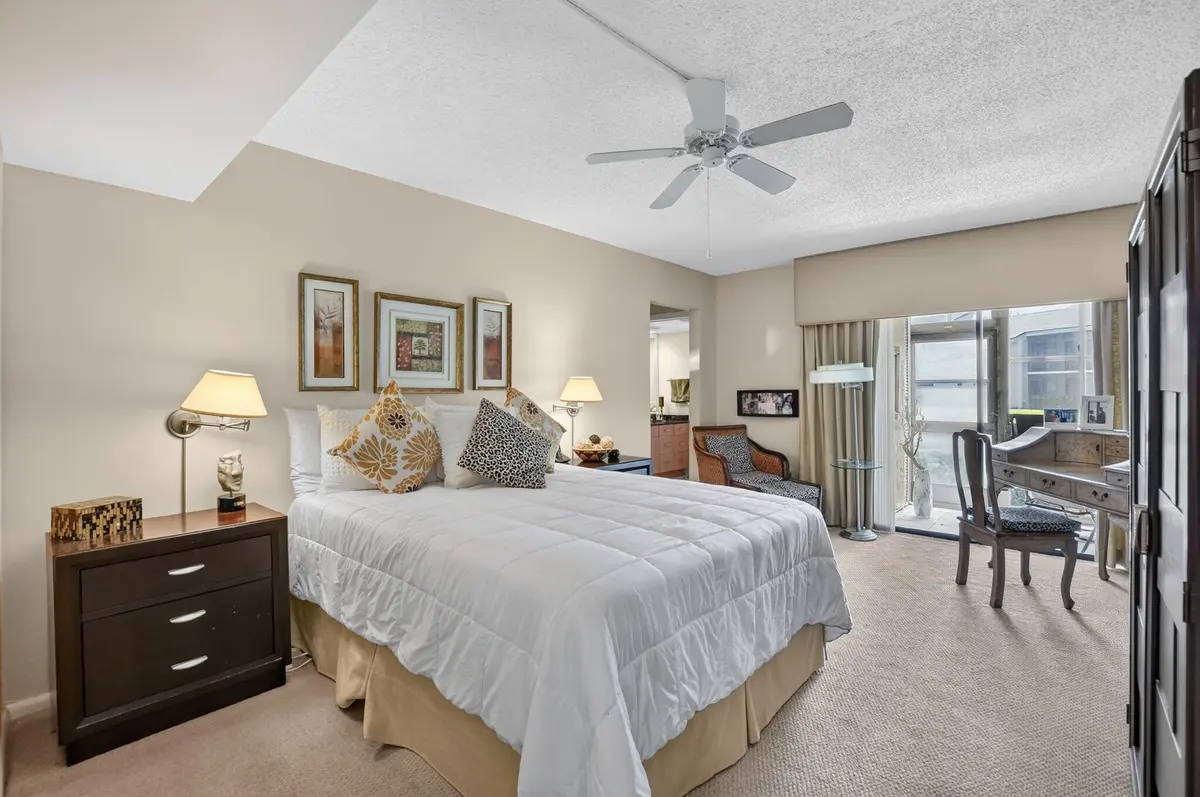 21-web-or-mls-DSC_6295 at 6852 Willow Wood Drive 505, Boca Raton