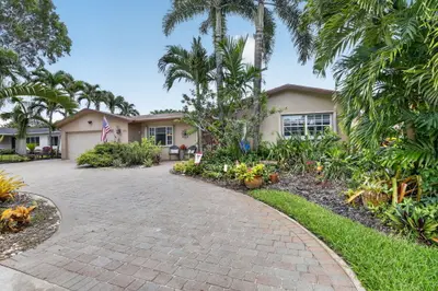 1851 NW 106TH Avenue, Pembroke Pines – sold