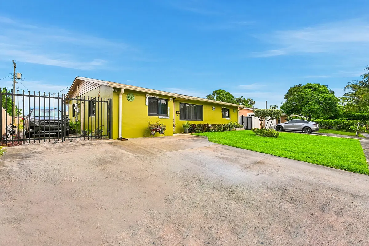 04_004_stl_2474 at 1310 SW 7th Avenue, Deerfield Beach