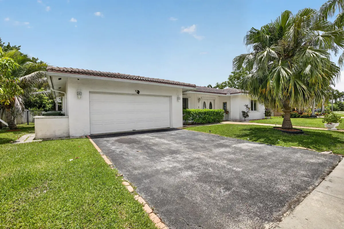 3-print-_A7A8805 at 410 Bonaventure Boulevard, Weston