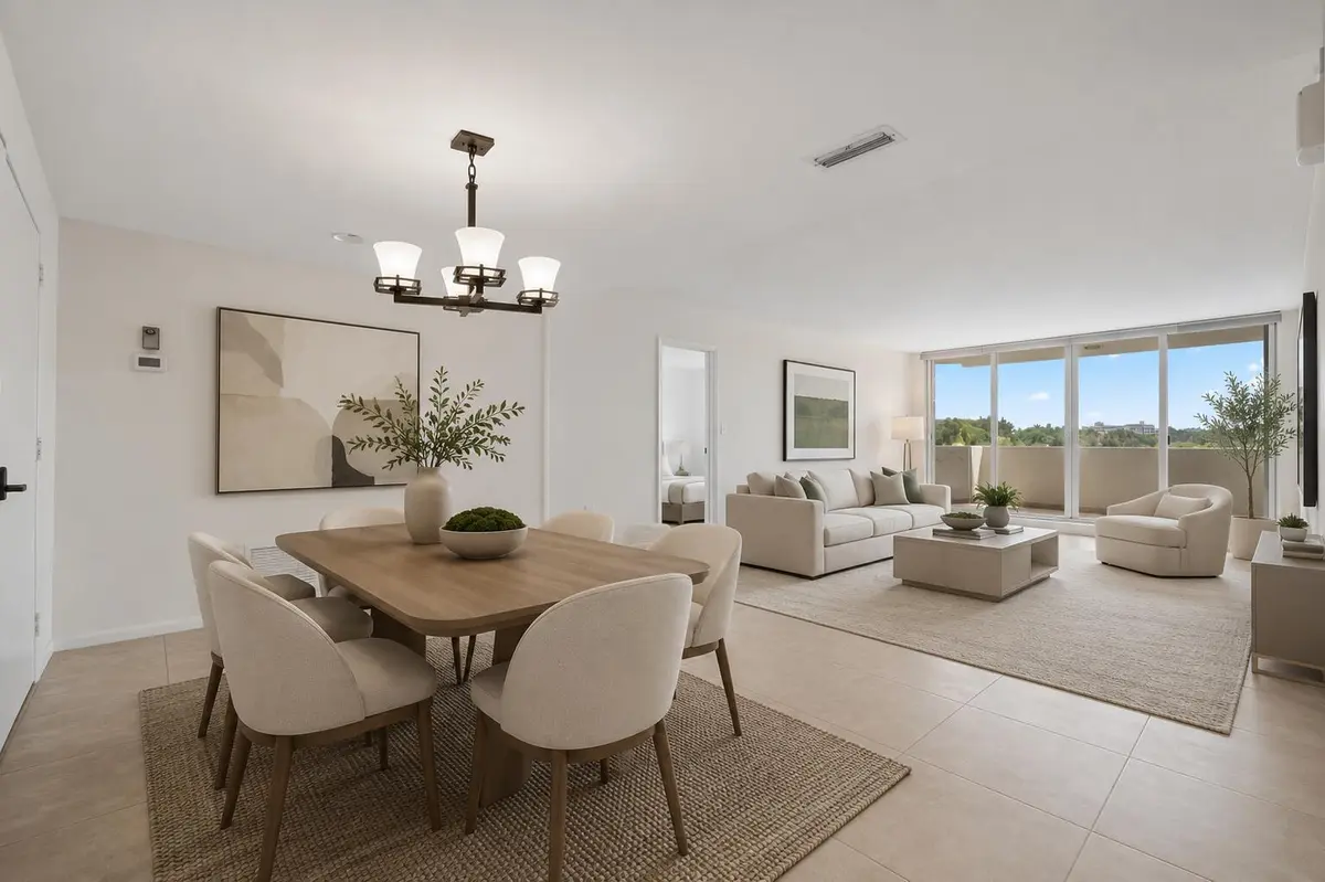 Virtually Staged at 2773 S Ocean Boulevard 416, Palm Beach
