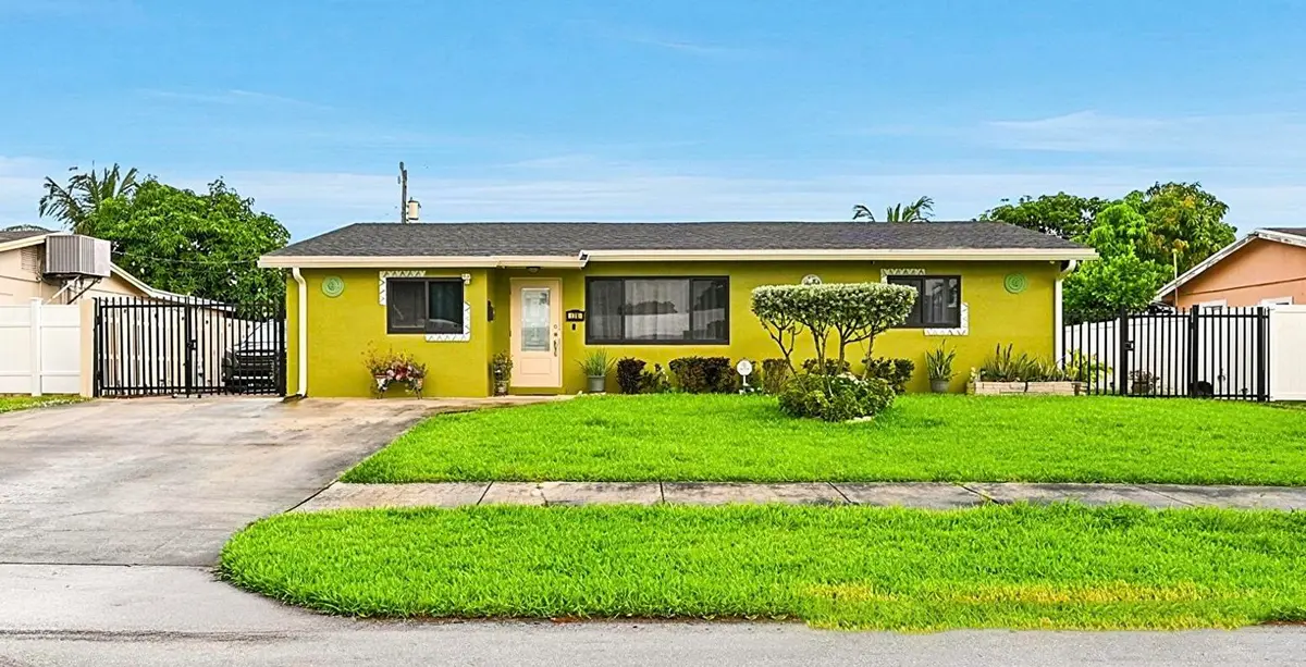 02_001_stl_2459 2 at 1310 SW 7th Avenue, Deerfield Beach