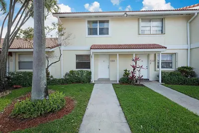 6384 BOCA Circle, Boca Raton – leased