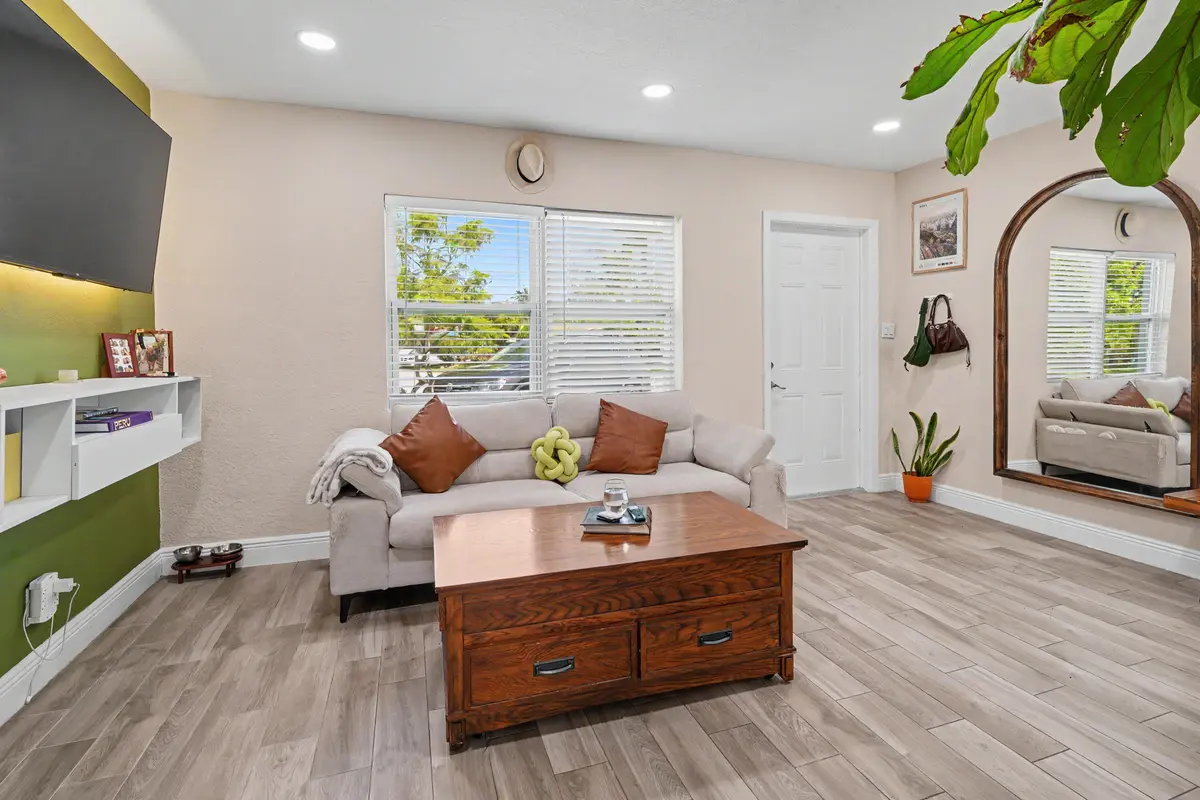 IMG_0243 at 2480 NE 13th Terrace, Pompano Beach