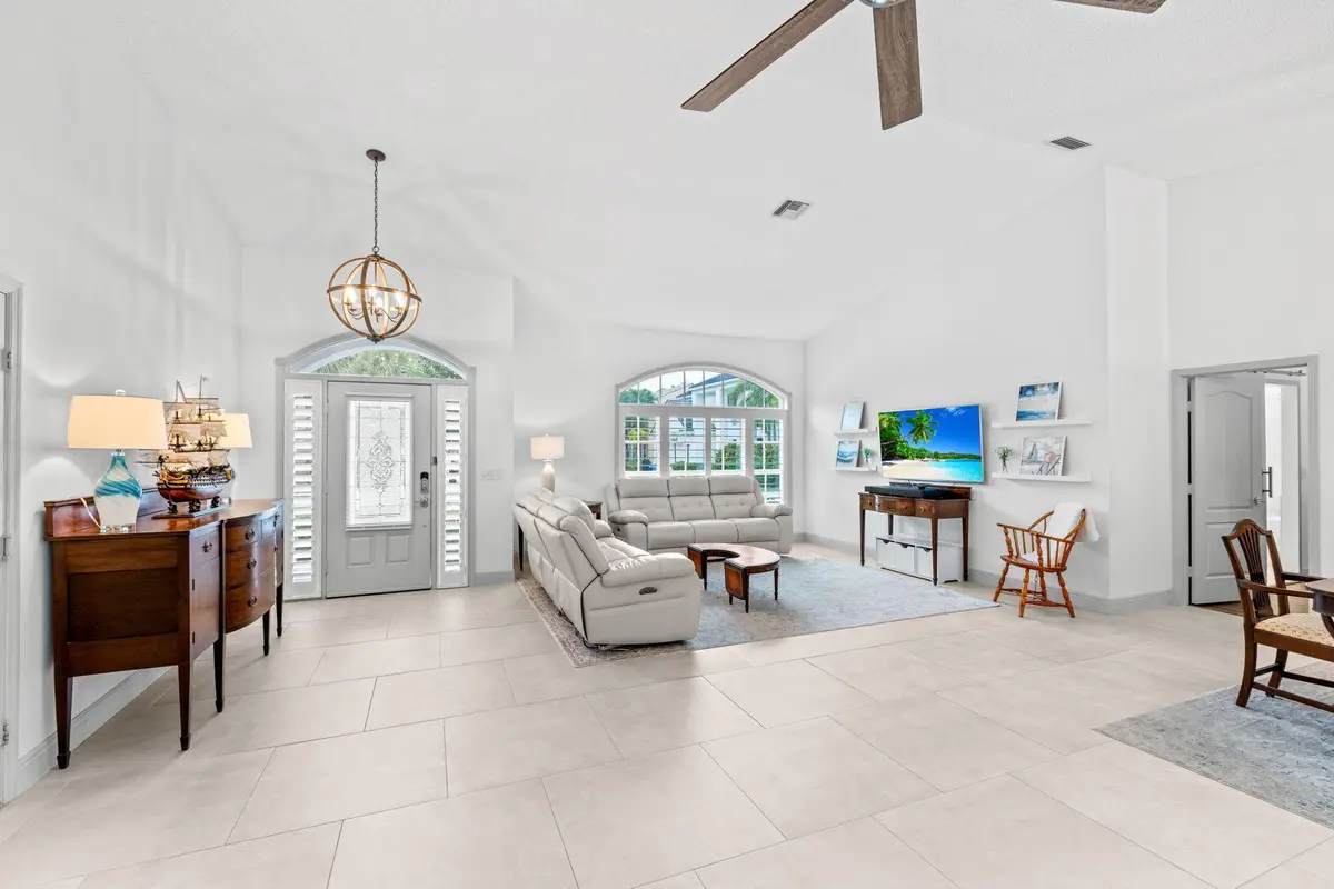 11-web-or-mls-A7403814 at 10223 Hunt Club Lane, Palm Beach Gardens