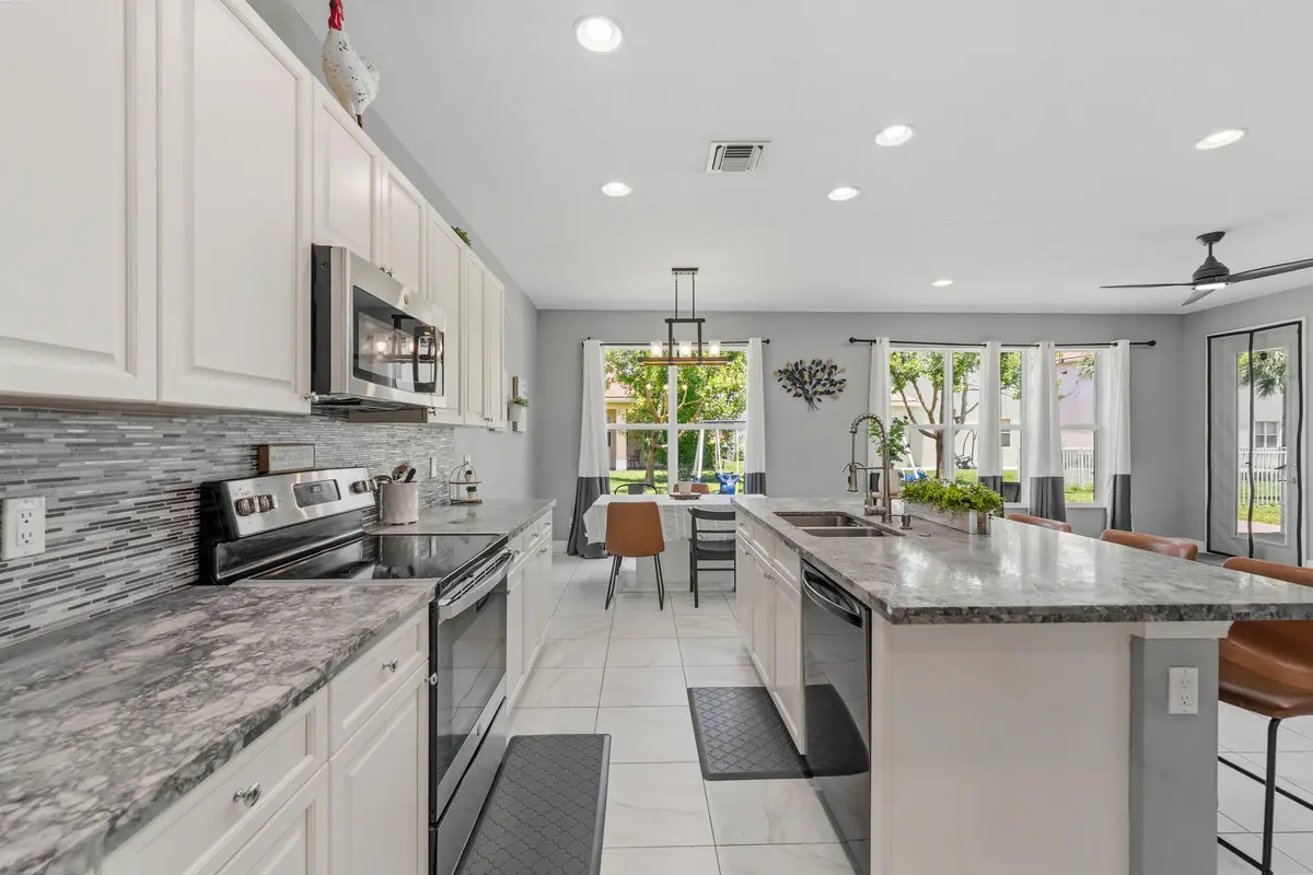 4_27 at 1327 NW Leonardo Circle, Port St. Lucie