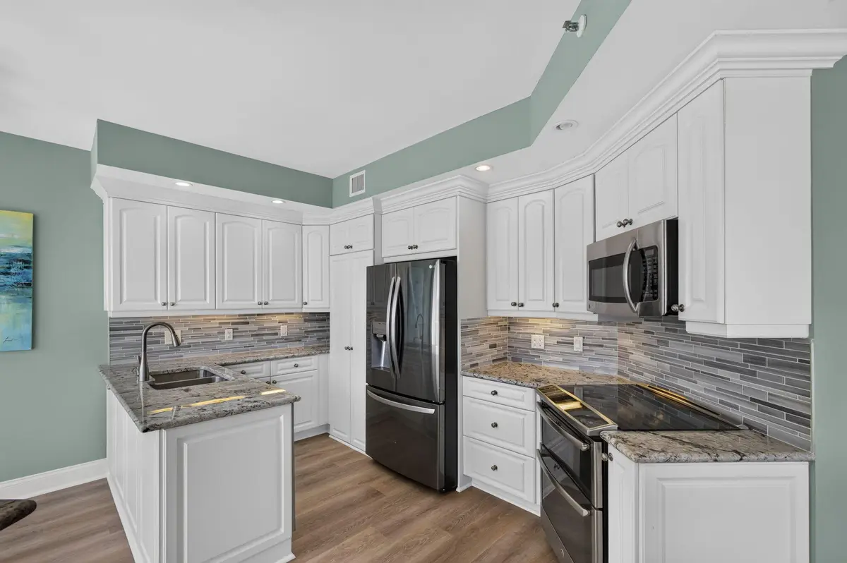 14-web-or-mls-14-print-5D1A8494 at 200 Waterway Road 206, Tequesta