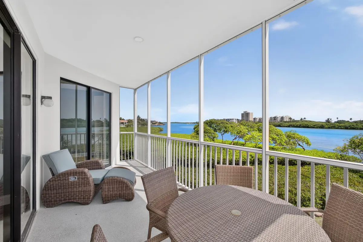 35-web-or-mls-35-print-5D1A8535 at 200 Waterway Road 206, Tequesta