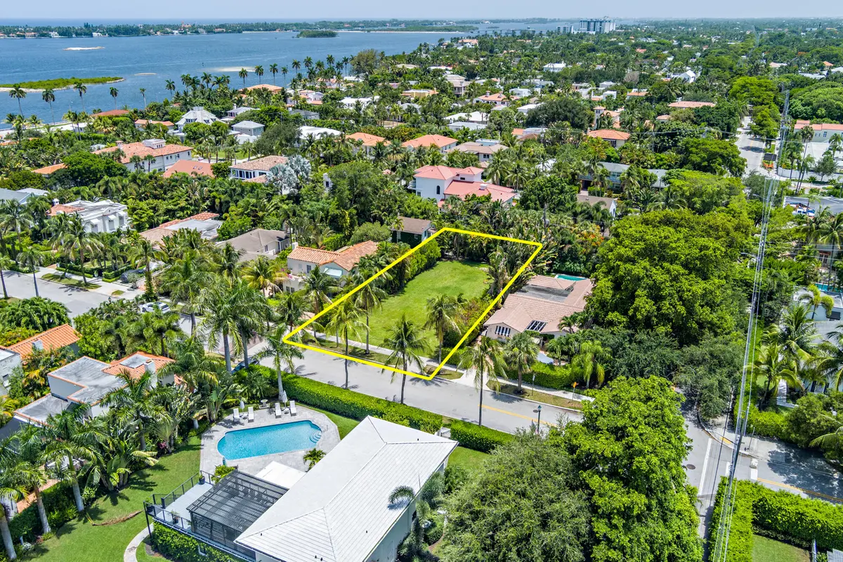 low-17 at 234 Sunset Road, West Palm Beach