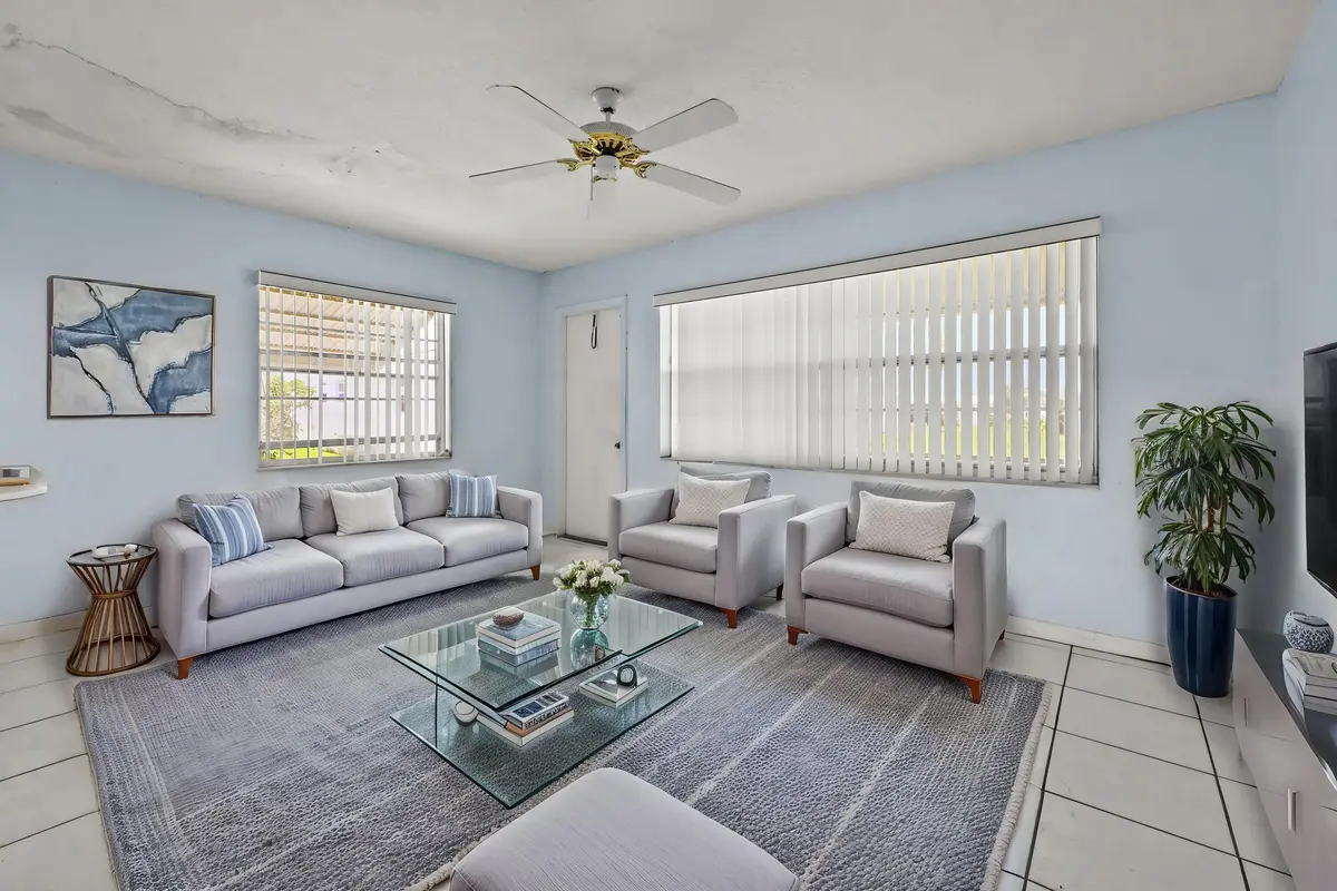 07-Family-room-01_VS at 1196 SW Lake Circle, Boynton Beach