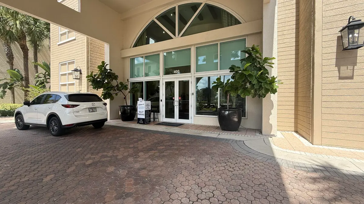 IMG_2918 at 350 N FEDERAL Highway 715, Boynton Beach