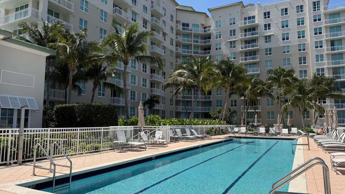IMG_2897 at 350 N FEDERAL Highway 715, Boynton Beach