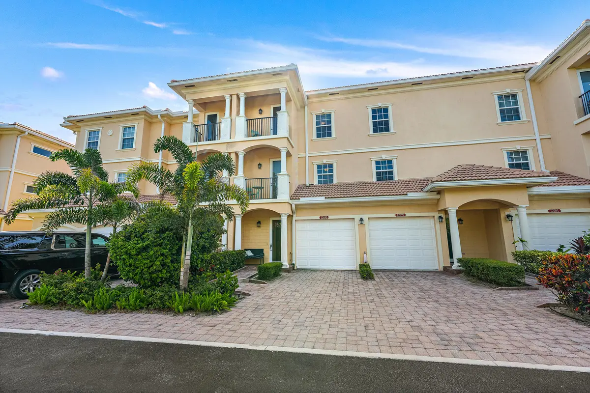 Front Exterior at 12695 SE Old Cypress Drive, Hobe Sound
