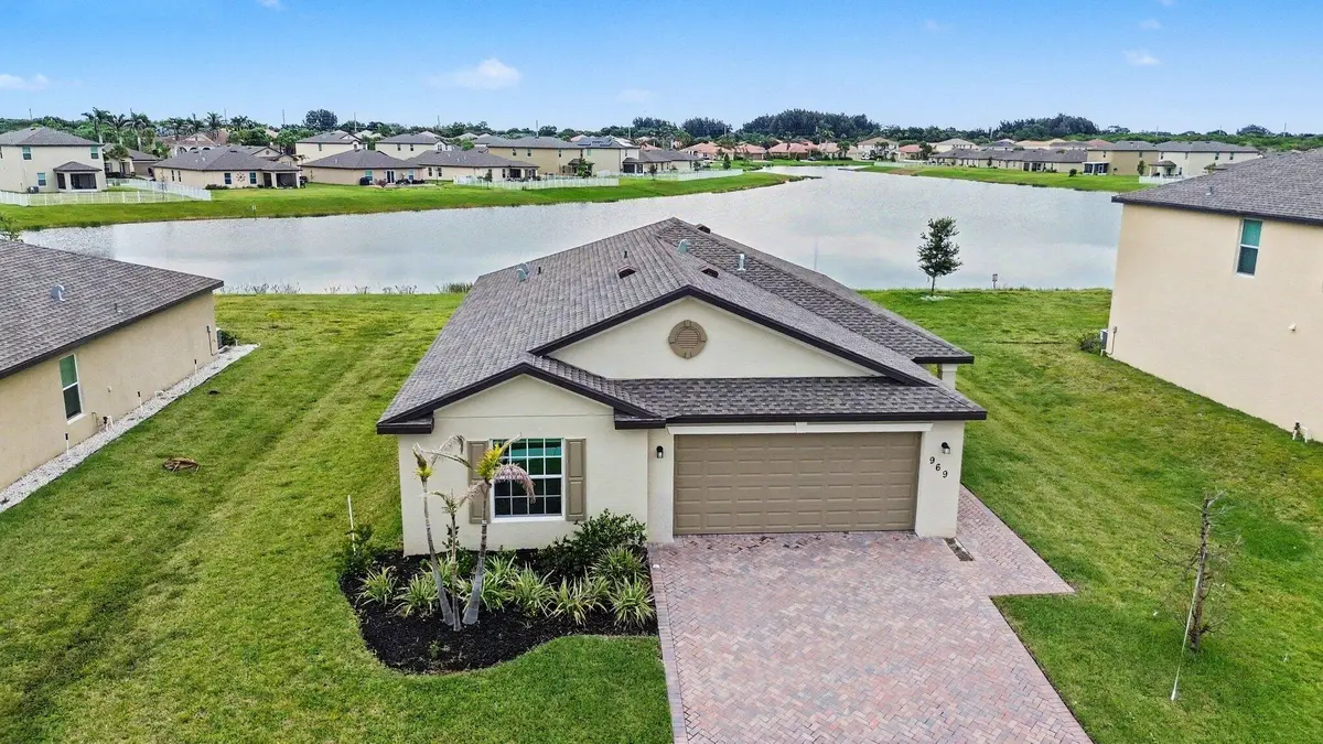 037_file_7530 at 969 Bent Creek Drive, Fort Pierce