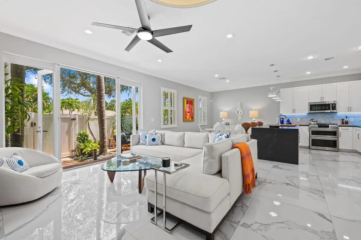 35-web-or-mls-DSC_5516 at 3446 NE 13th Avenue, Oakland Park