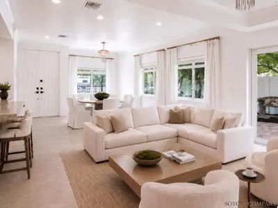 804 NE 7th Street, Fort Lauderdale – Townhouse for sale
