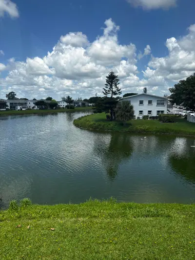 13 CHATHAM A, West Palm Beach – sold