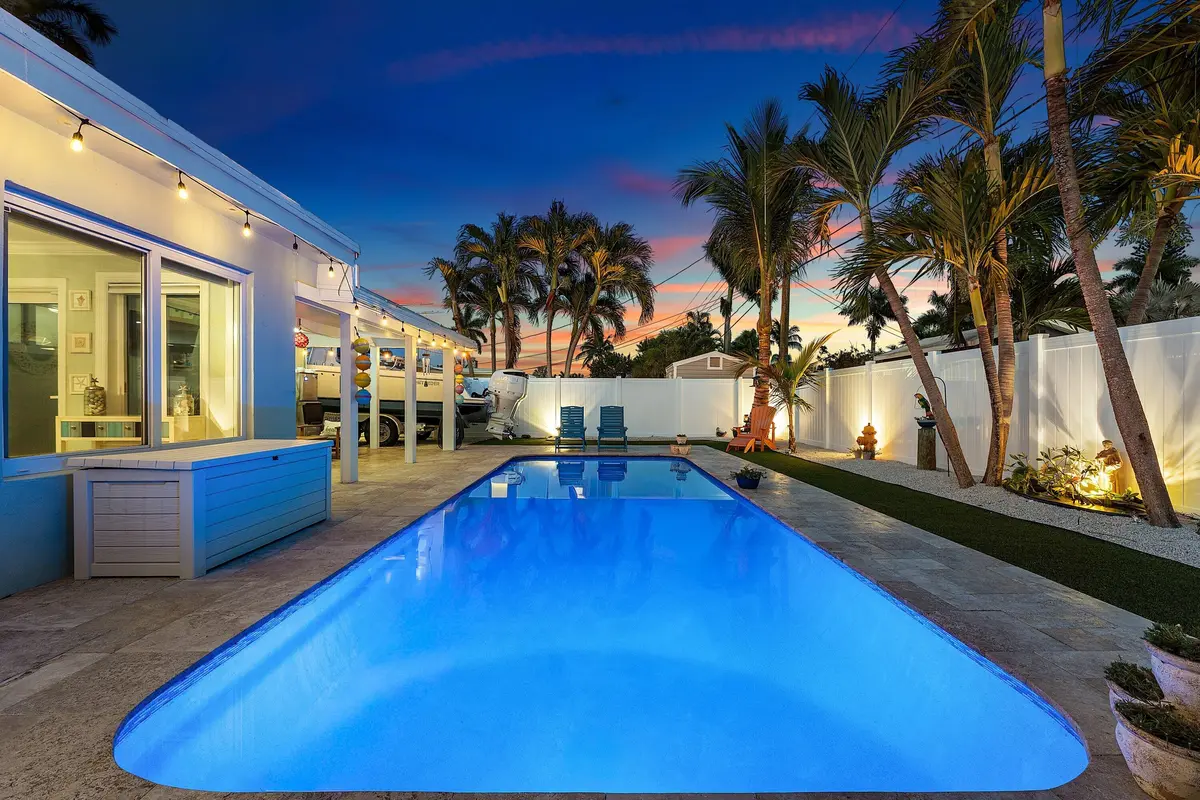 Coastal Paradise at 904 SE 15th Court, Deerfield Beach