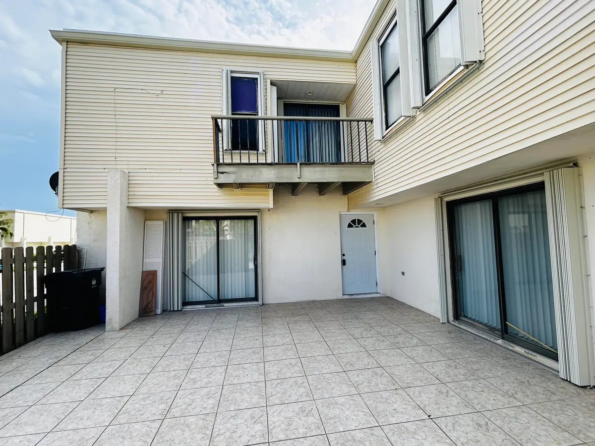 IMG_0525 at 11983 Shakerwood Lane, Wellington