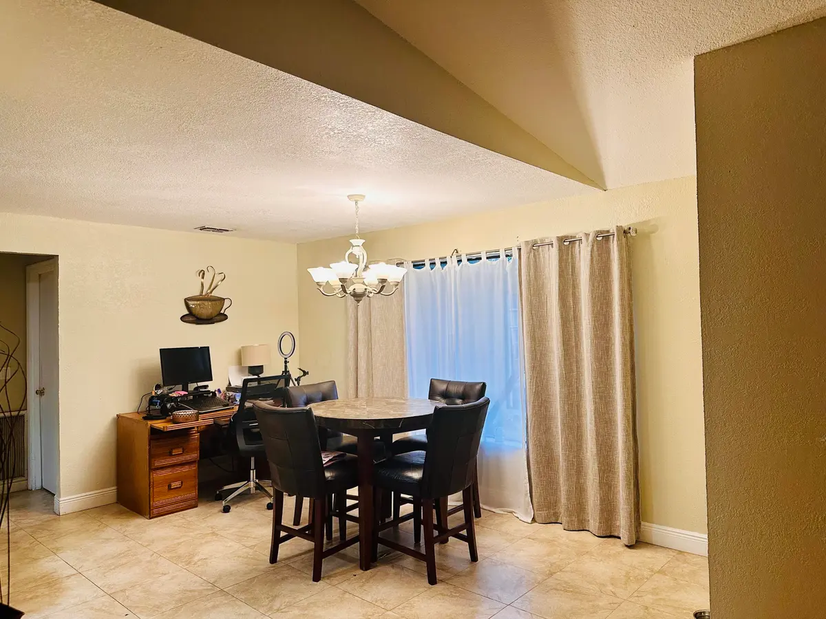 IMG_6139 at 637 SE THORNHILL Drive, Port St. Lucie