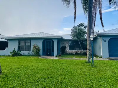 637 SE THORNHILL Drive, Port St. Lucie – Single Family Residence for sale