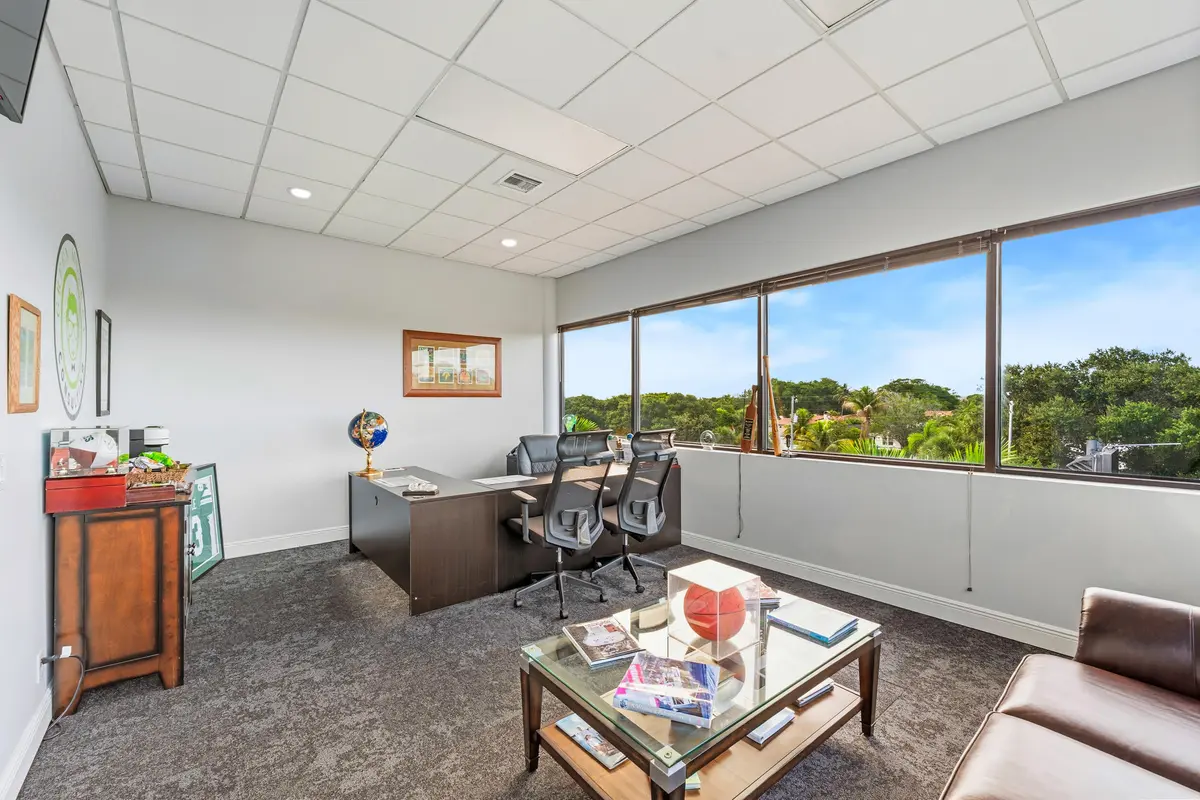 4_16 at 1000 Southern Boulevard, West Palm Beach