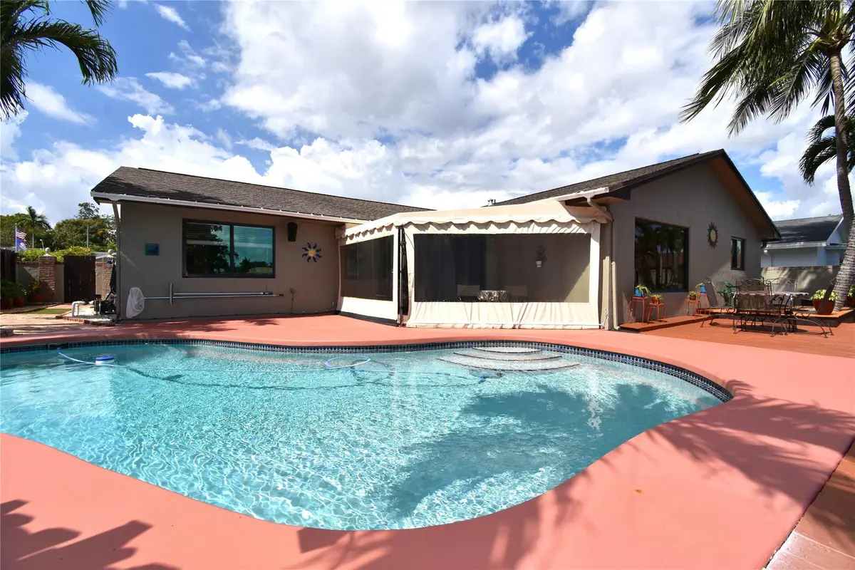 Photo 5 at 4148 NW 19TH Terrace, Oakland Park