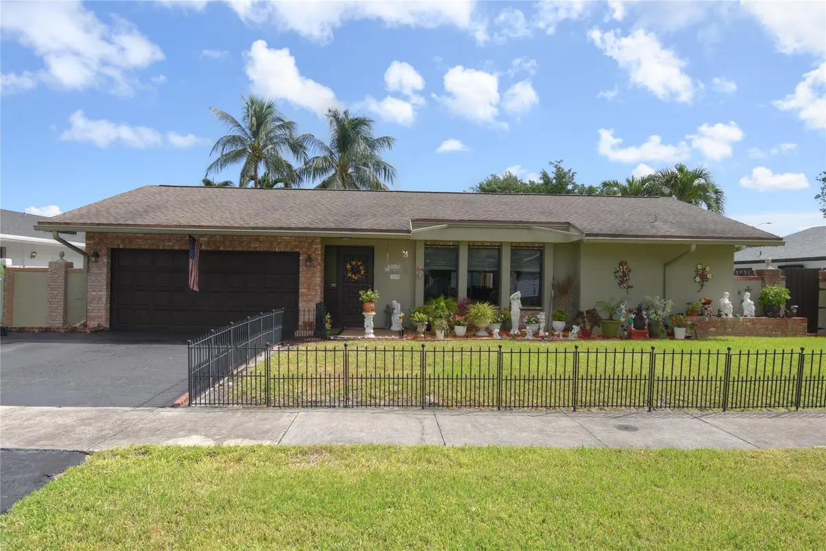 Photo 6 at 4148 NW 19TH Terrace, Oakland Park