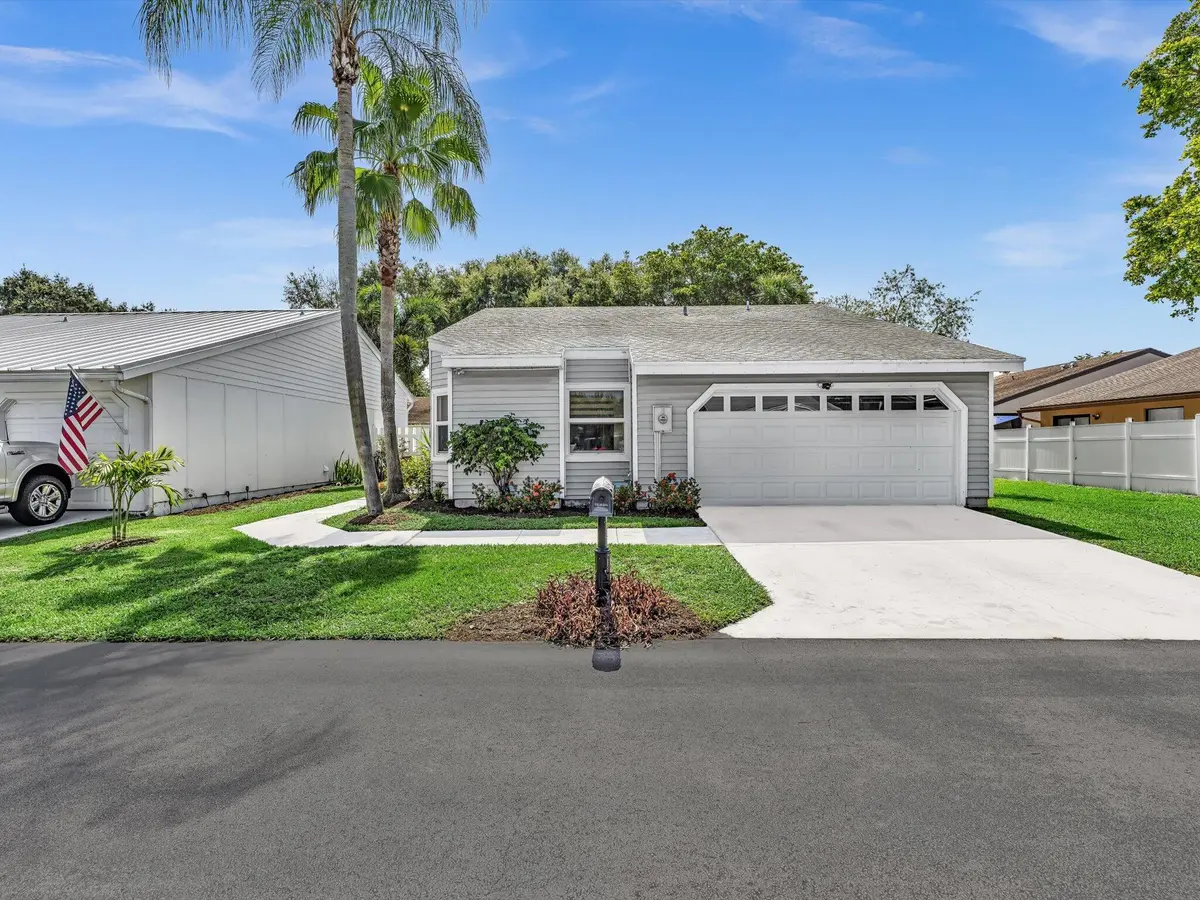 01-FPP00011 at 8 Hawthorne Lane, Boynton Beach