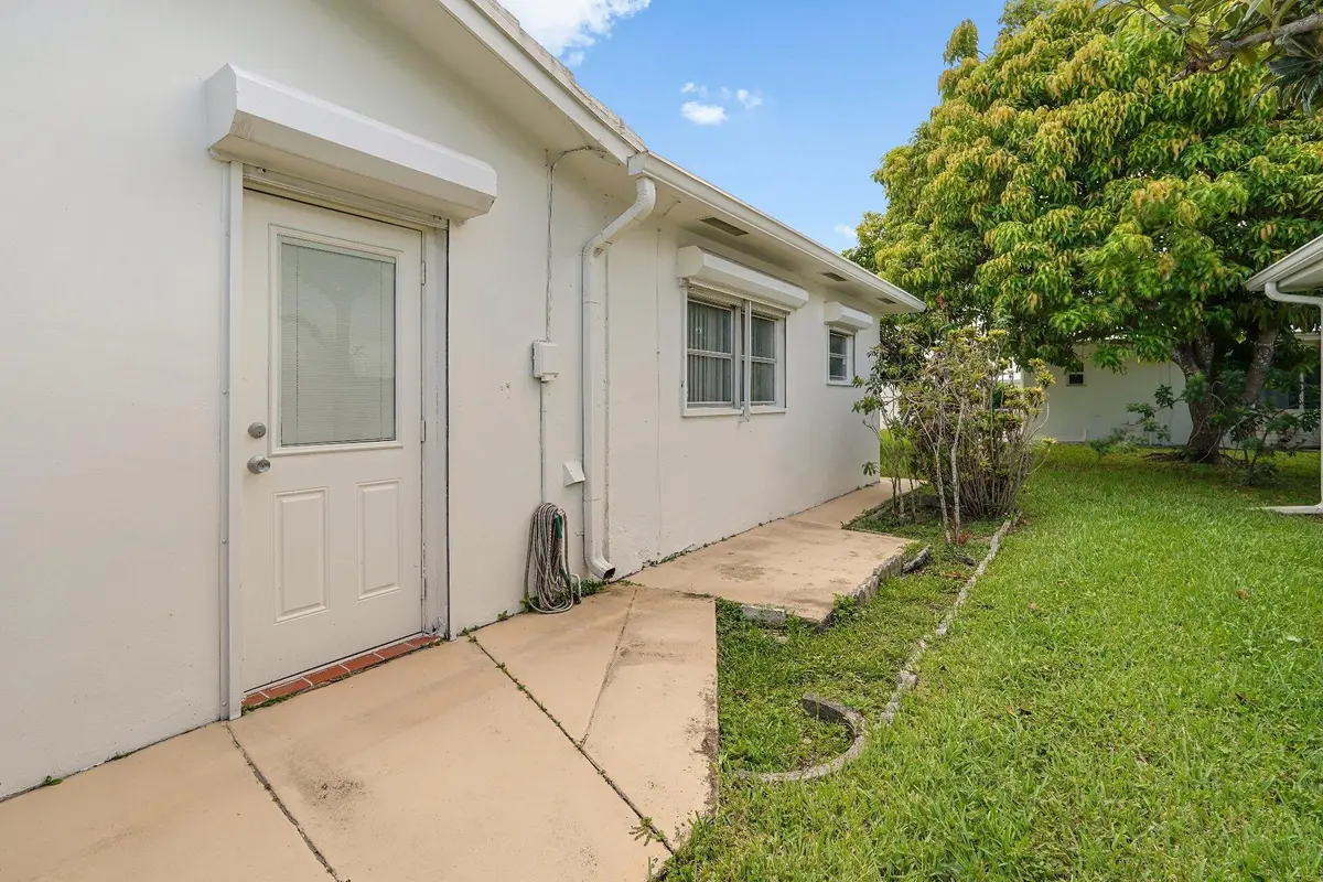 dsc06063-dsc06065 at 7105 NW 68th Avenue, Tamarac