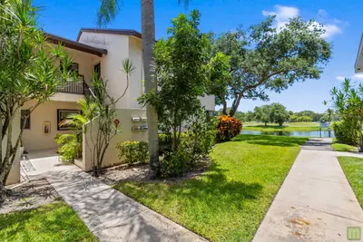 2570 Carambola Circle 1857, Coconut Creek – sold