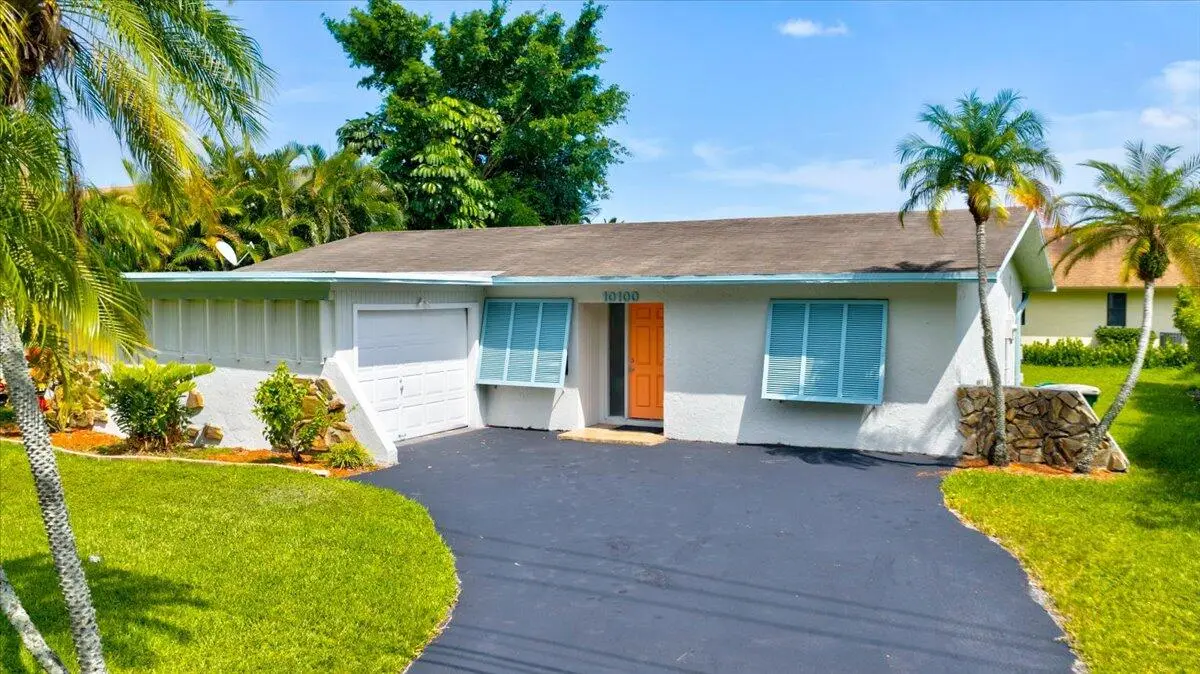 43-DJI_20260716035508_0301_D_2_D_3_D_4_D at 10100 NW 71st Place, Tamarac
