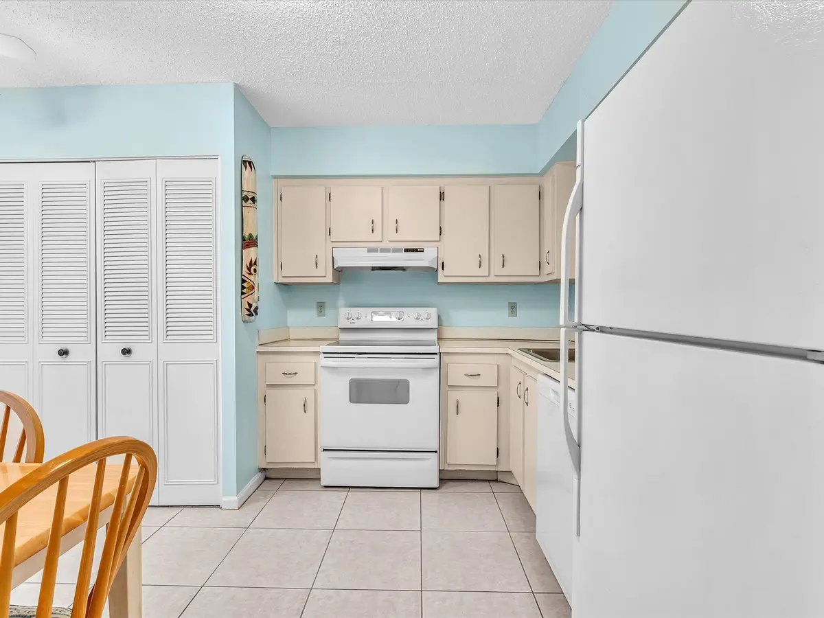 09-FPP01781 at 14701 Cumberland Drive 3060, Delray Beach