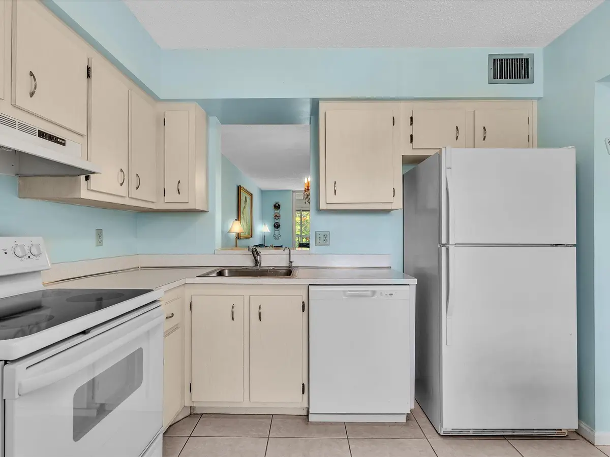 13-FPP01801 at 14701 Cumberland Drive 3060, Delray Beach