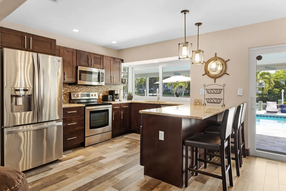 accutour_02 981-se-10th-ct -014 at 981 SE 10TH Court, Pompano Beach